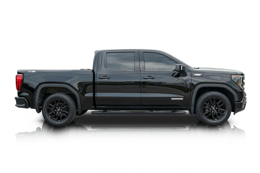 2022 GMC Sierra 5th Gen - Image 2 of 12