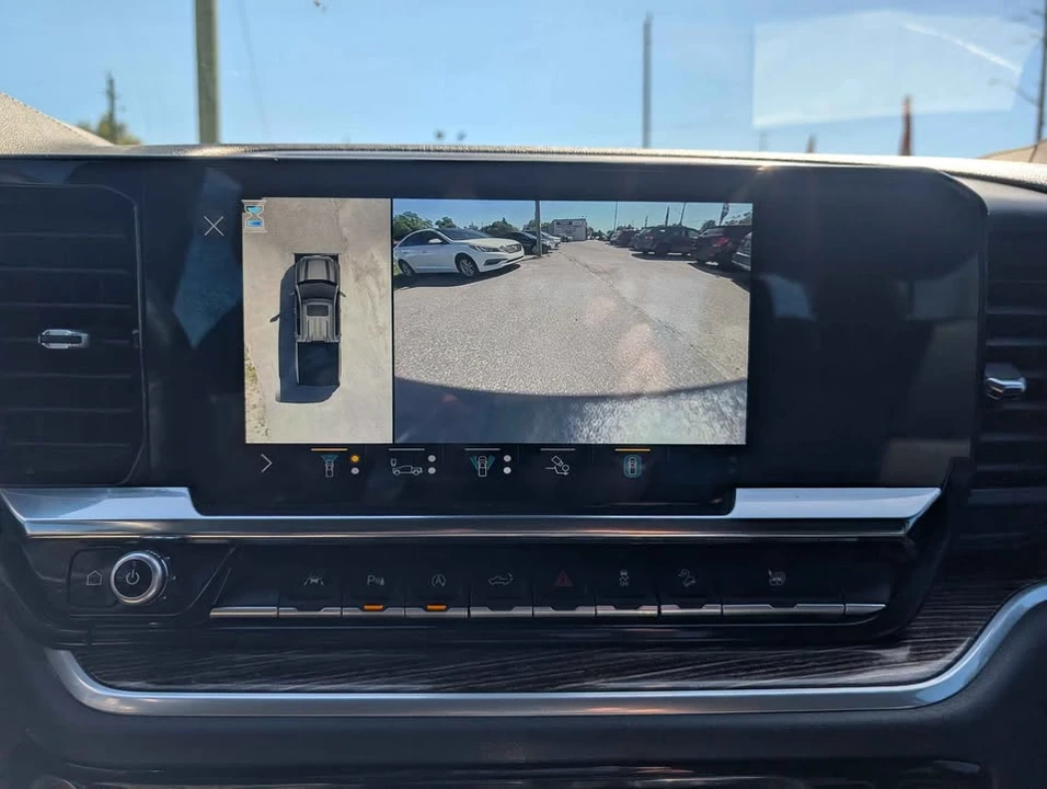 2022 GMC Sierra 5th Gen - Image 8 of 12