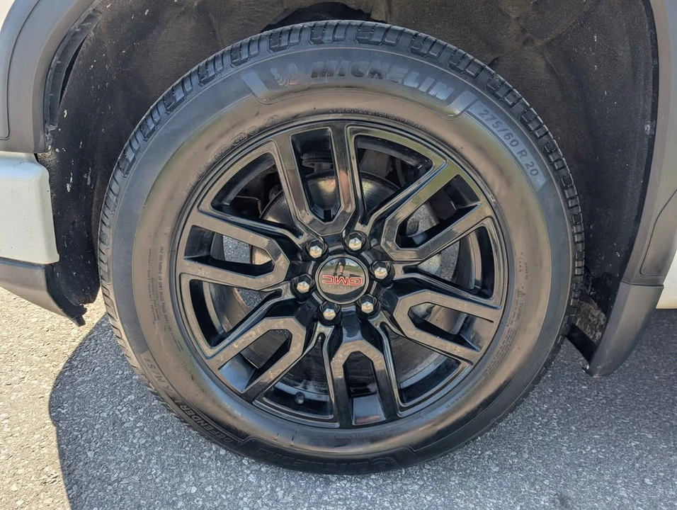 2022 GMC Sierra 5th Gen - Image 10 of 12