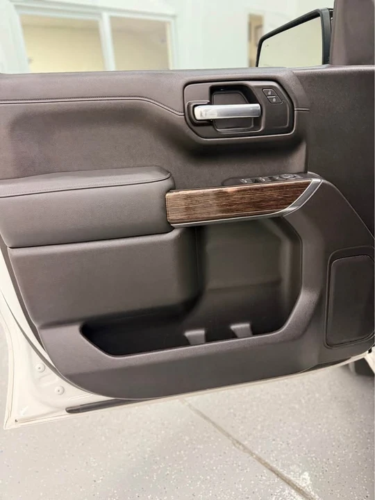2022 GMC Sierra 5th Gen - Image 11 of 21
