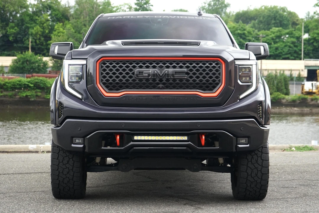 2022 GMC Sierra 5th Gen - Image 2 of 8