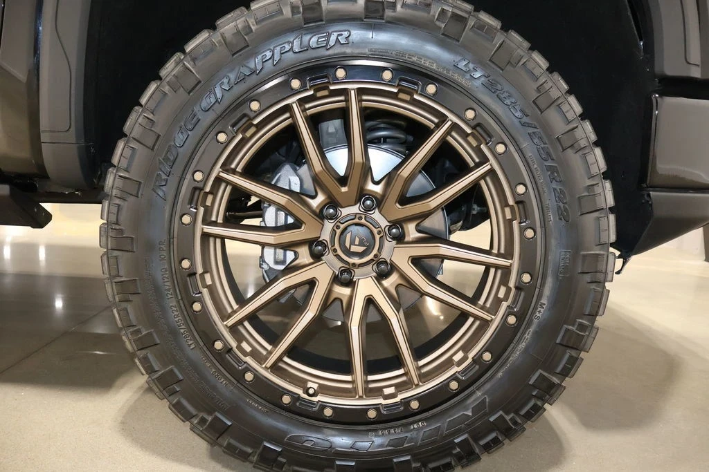 2022 GMC Sierra 5th Gen - Image 16 of 21