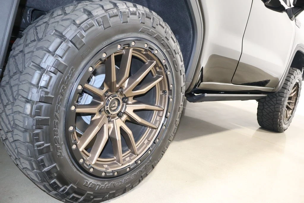2022 GMC Sierra 5th Gen - Image 18 of 21