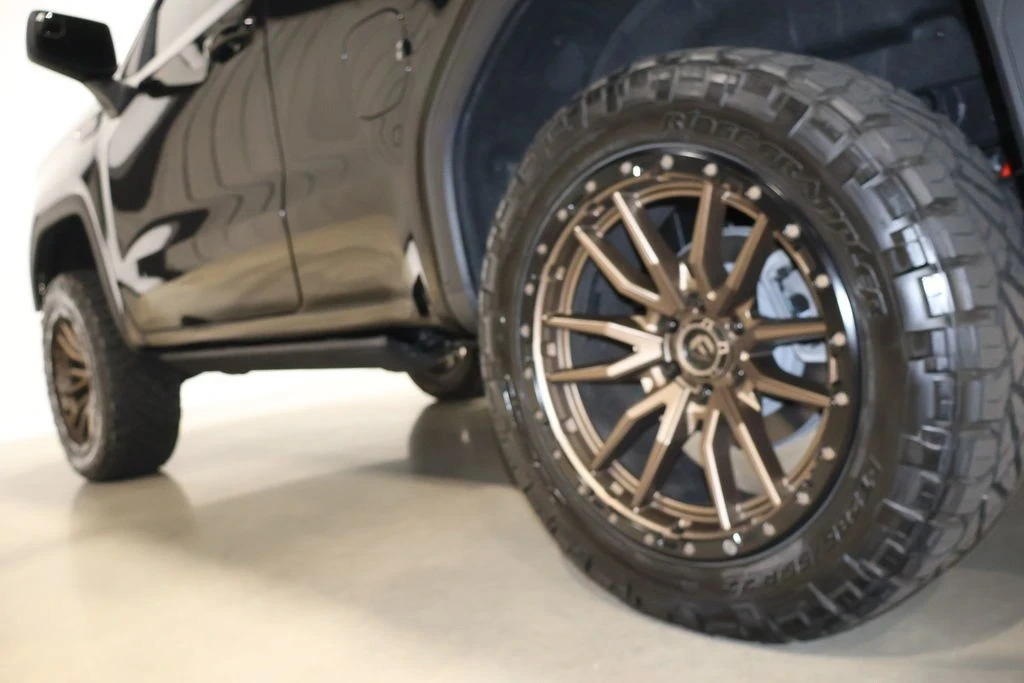 2022 GMC Sierra 5th Gen - Image 11 of 21