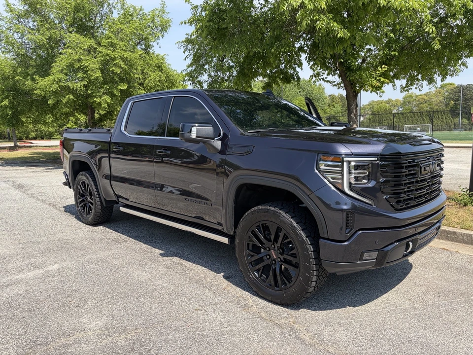 2022 GMC Sierra 5th Gen - Image 11 of 21