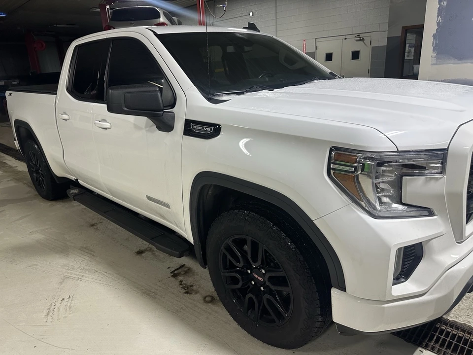 2022 GMC Sierra 5th Gen - Image 9 of 21
