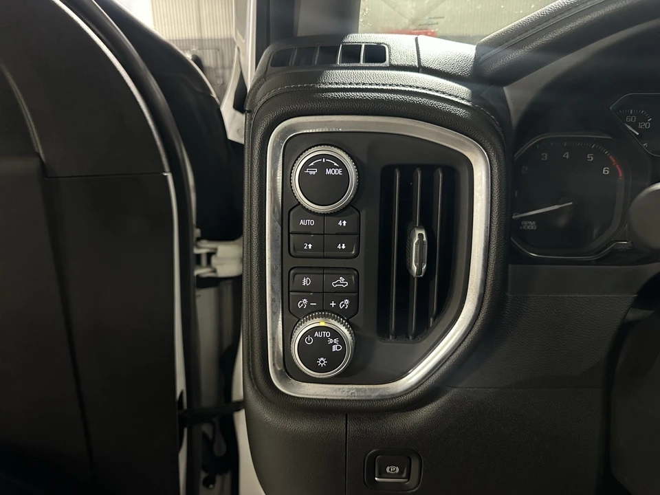 2022 GMC Sierra 5th Gen - Image 16 of 21