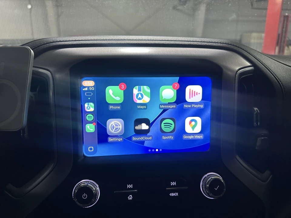 2022 GMC Sierra 5th Gen - Image 17 of 21