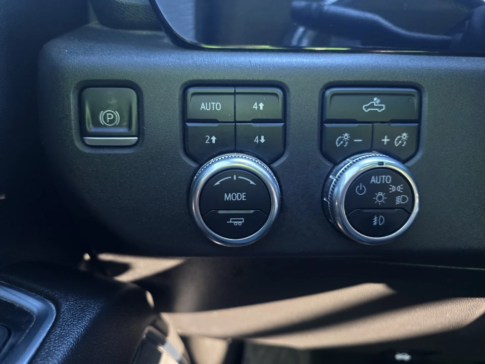 2022 GMC Sierra 5th Gen - Image 8 of 15