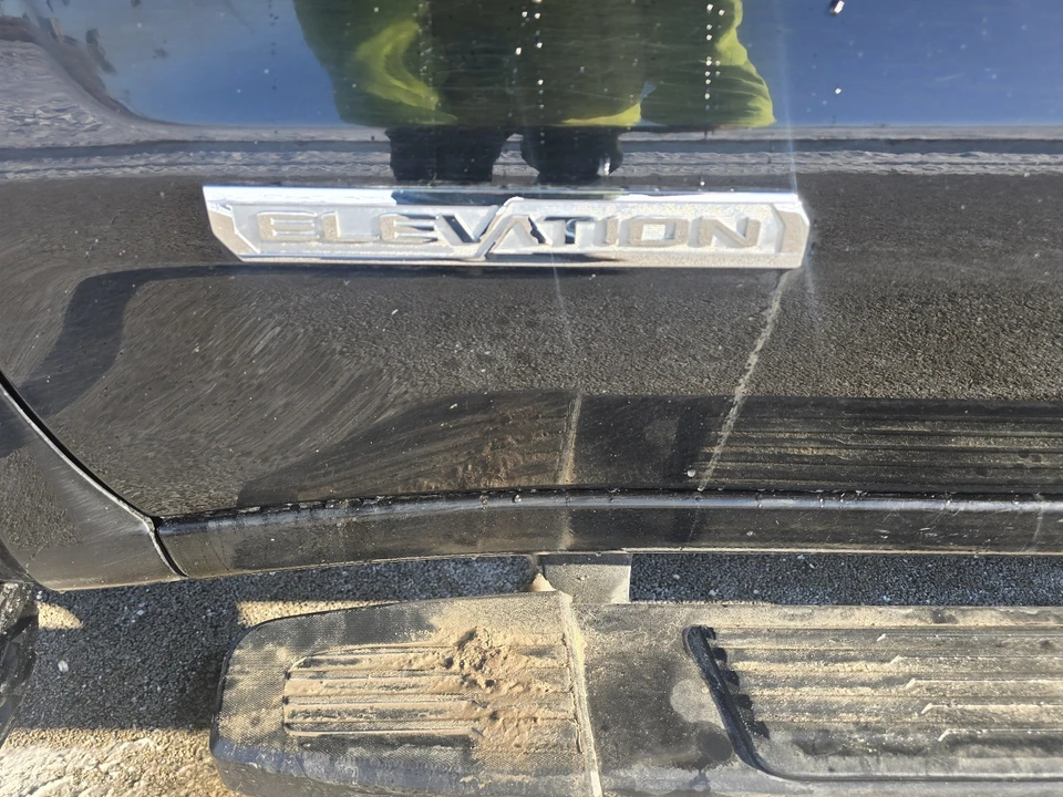 2022 GMC Sierra 5th Gen - Image 14 of 15