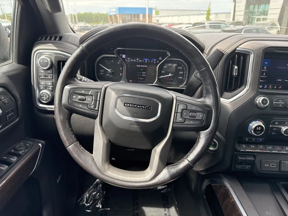 2022 GMC Sierra 5th Gen - Image 16 of 21