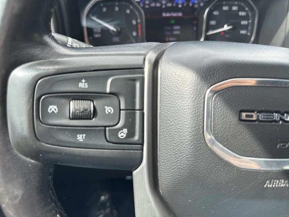 2022 GMC Sierra 5th Gen - Image 17 of 21