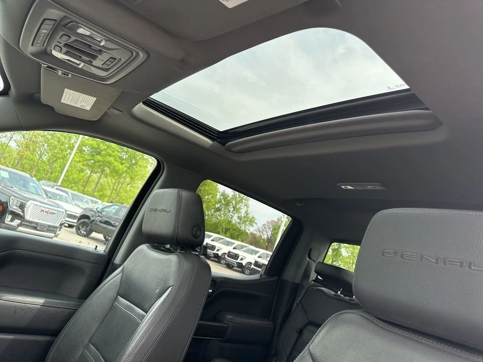 2022 GMC Sierra 5th Gen - Image 10 of 21