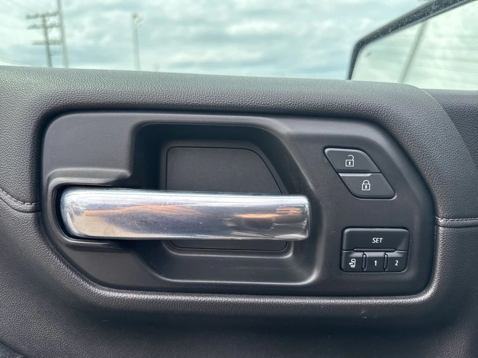 2022 GMC Sierra 5th Gen - Image 12 of 21