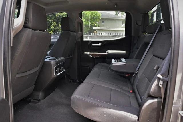 2022 GMC Sierra 5th Gen - Image 18 of 22