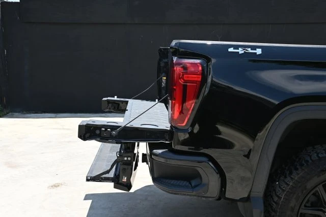 2022 GMC Sierra 5th Gen - Image 12 of 23