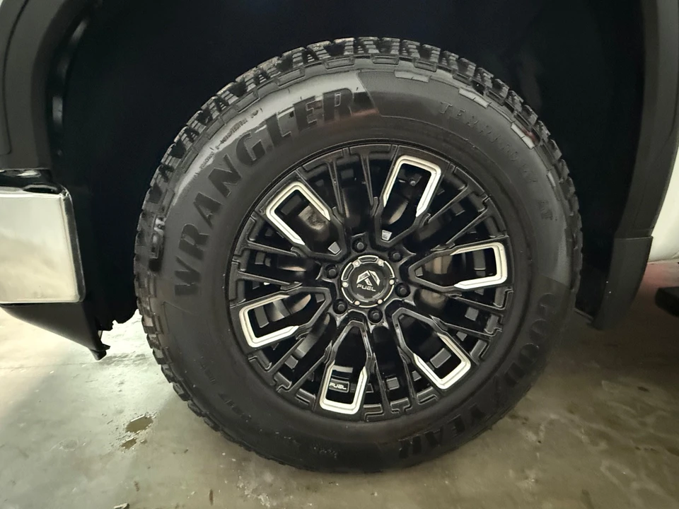 2022 GMC Sierra 5th Gen - Image 10 of 16