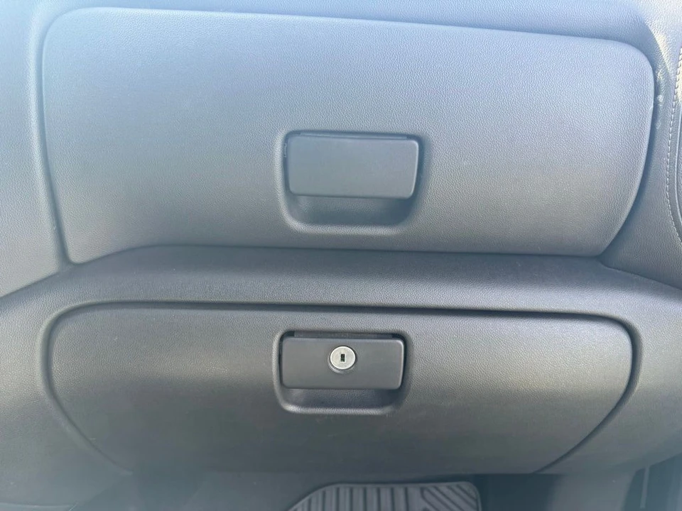2022 GMC Sierra 5th Gen - Image 20 of 21