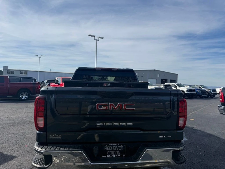 2022 GMC Sierra 5th Gen - Image 3 of 21
