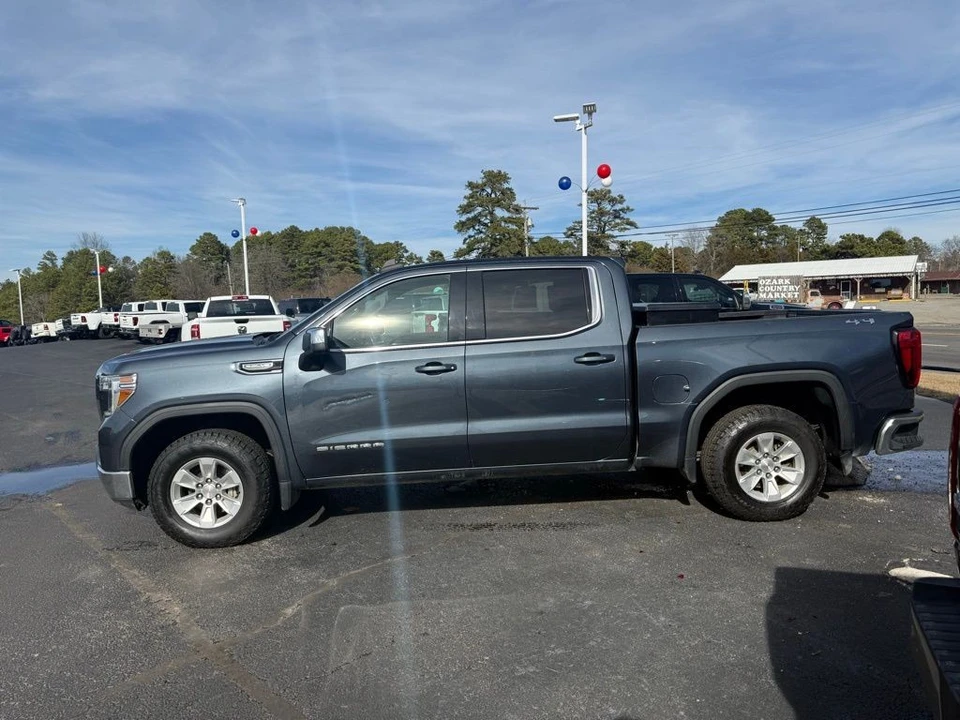 2022 GMC Sierra 5th Gen - Image 9 of 21