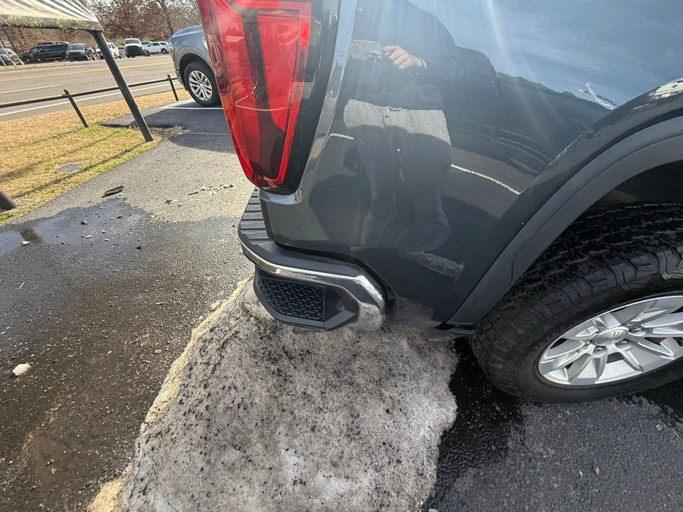 2022 GMC Sierra 5th Gen - Image 13 of 21