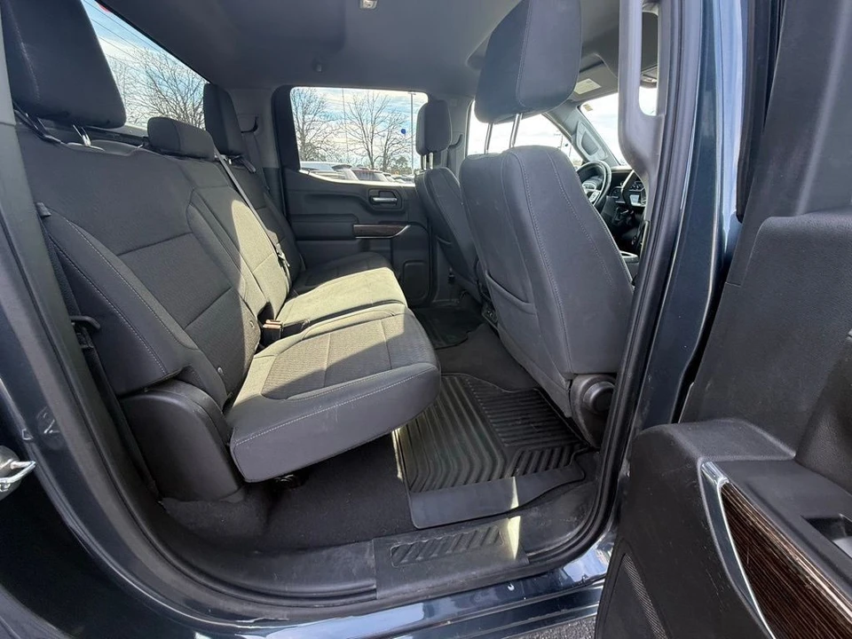 2022 GMC Sierra 5th Gen - Image 18 of 21