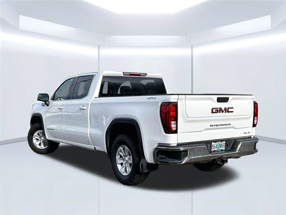 2022 GMC Sierra 5th Gen - Image 13 of 31