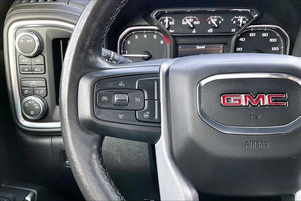 2022 GMC Sierra 5th Gen - Image 25 of 31
