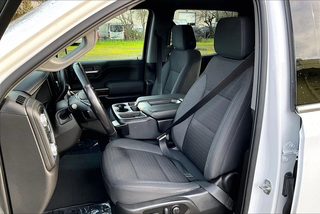 2022 GMC Sierra 5th Gen - Image 9 of 31