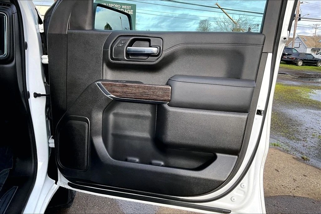 2022 GMC Sierra 5th Gen - Image 24 of 31