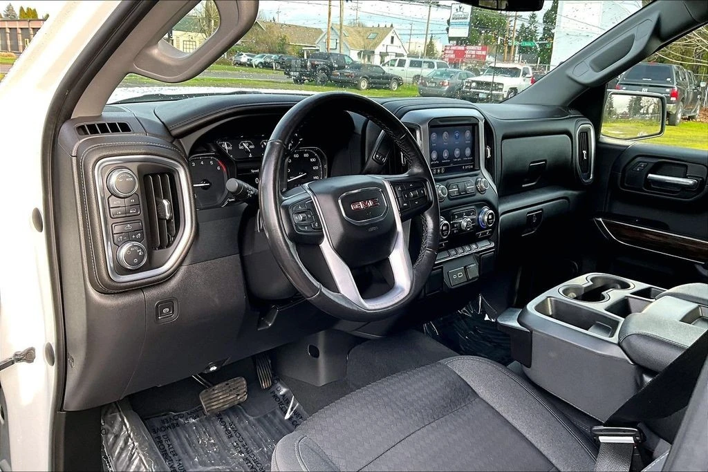 2022 GMC Sierra 5th Gen - Image 19 of 31