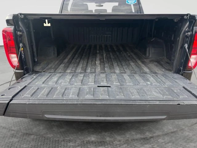 2022 GMC Sierra 5th Gen - Image 19 of 22