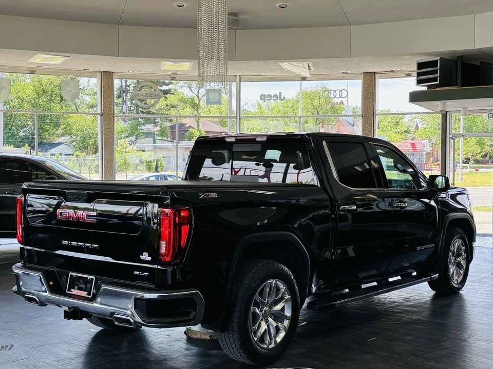 2022 GMC Sierra 5th Gen - Image 9 of 31