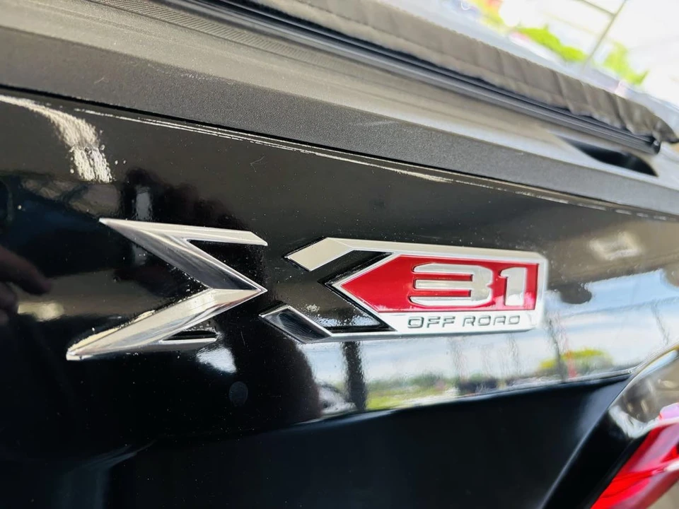 2022 GMC Sierra 5th Gen - Image 8 of 31