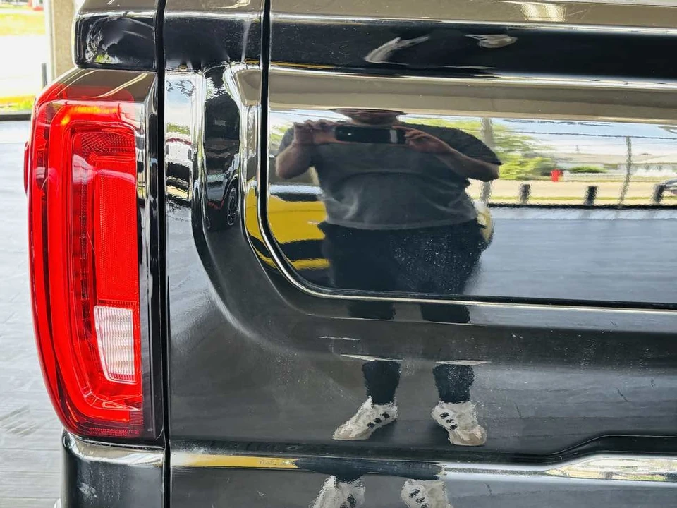 2022 GMC Sierra 5th Gen - Image 15 of 31