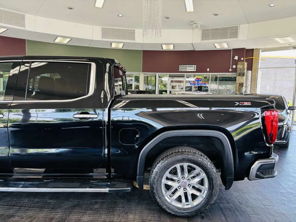 2022 GMC Sierra 5th Gen - Image 18 of 31
