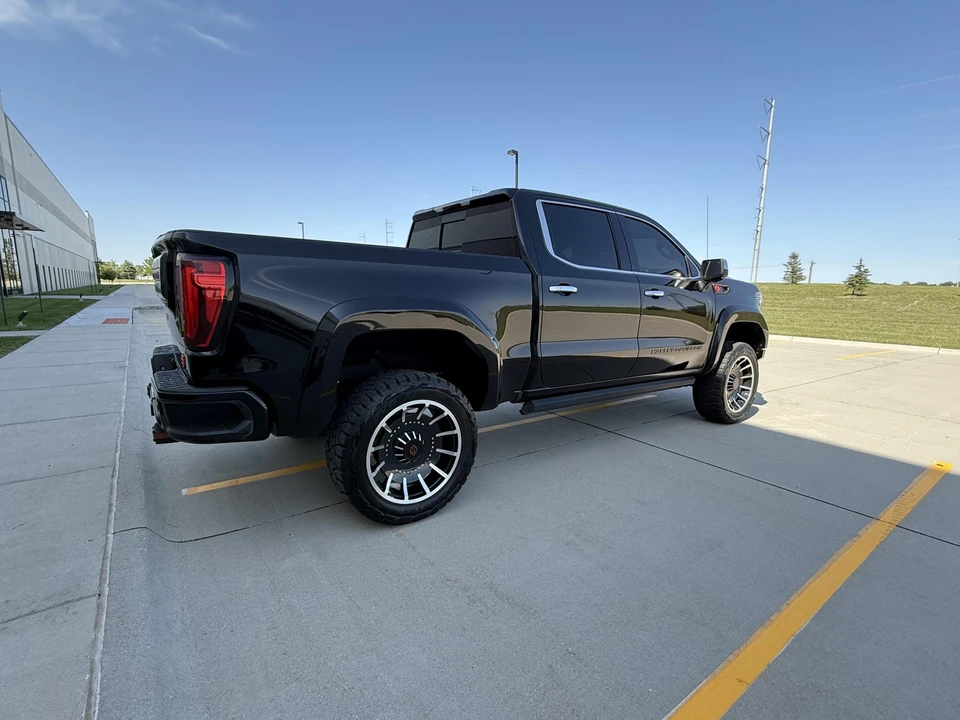 2022 GMC Sierra 4th Gen - Image 16 of 31