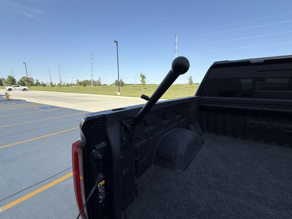 2022 GMC Sierra 4th Gen - Image 26 of 31