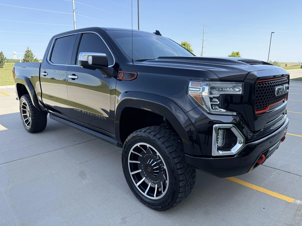 2022 GMC Sierra 5th Gen - Image 19 of 31