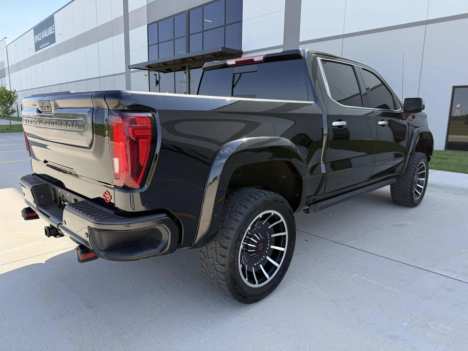 2022 GMC Sierra 5th Gen - Image 15 of 31