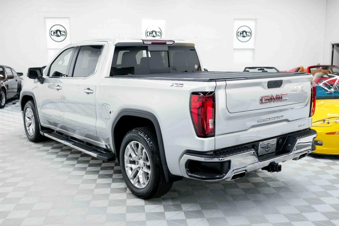 2022 GMC Sierra 5th Gen - Image 10 of 31