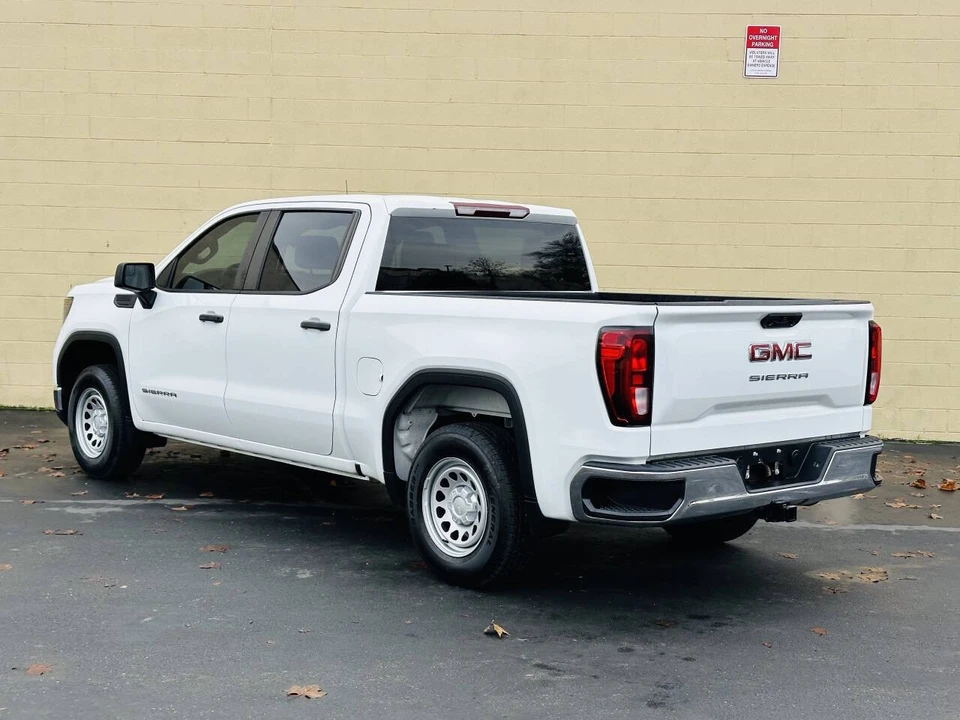 2022 GMC Sierra 5th Gen - Image 8 of 21