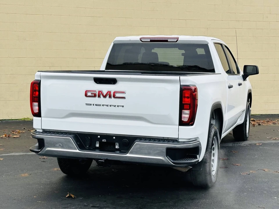 2022 GMC Sierra 5th Gen - Image 5 of 21