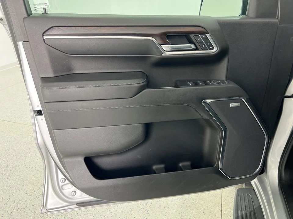 2022 GMC Sierra 5th Gen - Image 19 of 21