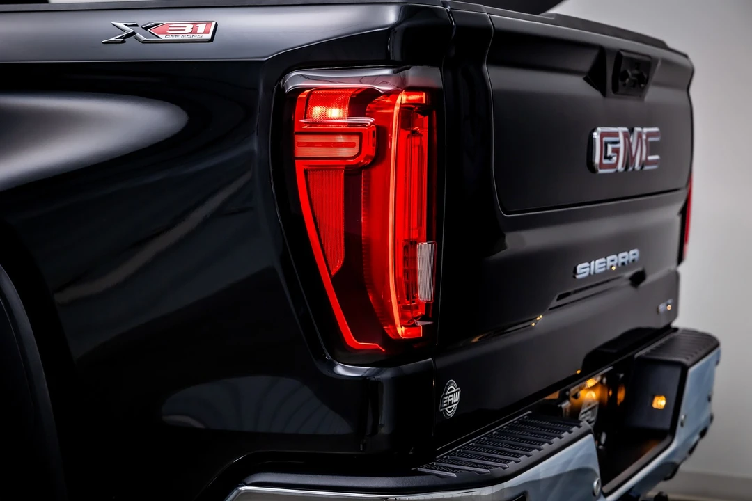 2022 GMC Sierra 5th Gen - Image 13 of 21