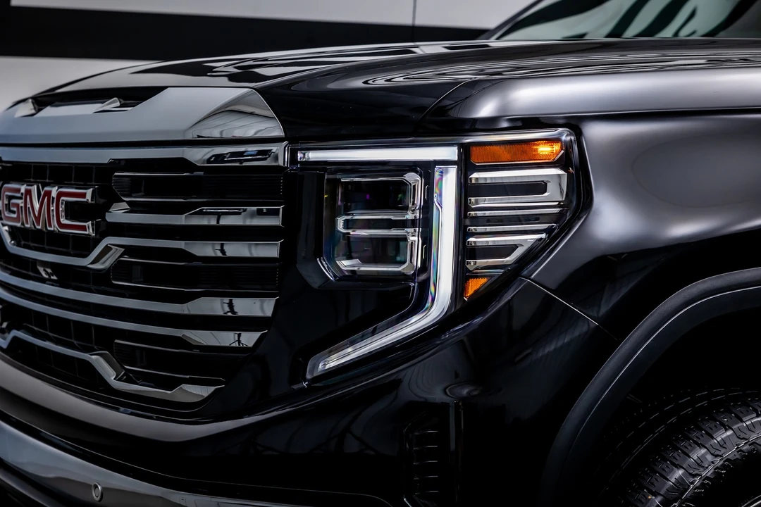 2022 GMC Sierra 5th Gen - Image 15 of 21
