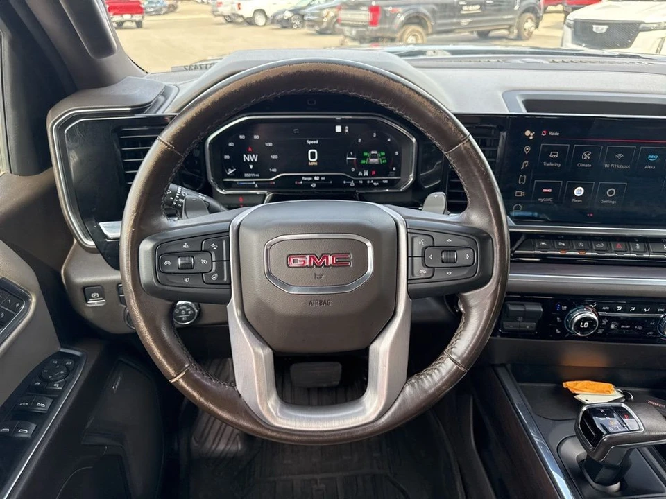 2022 GMC Sierra 5th Gen - Image 15 of 21