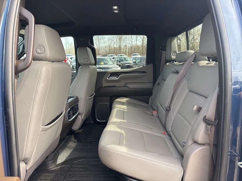 2022 GMC Sierra 5th Gen - Image 12 of 21