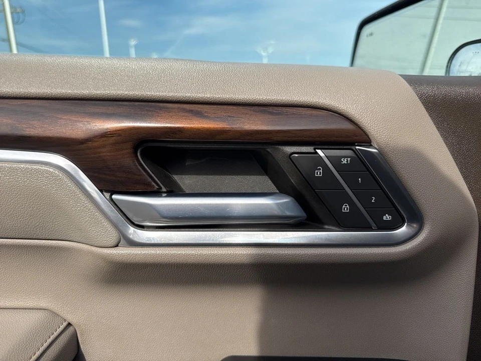 2022 GMC Sierra 5th Gen - Image 11 of 21