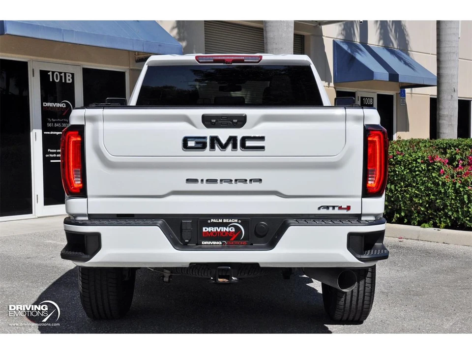 2022 GMC Sierra 5th Gen - Image 21 of 31